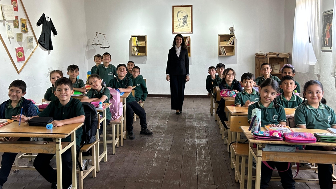  KÖY OKULUNDA BİR GÜN 